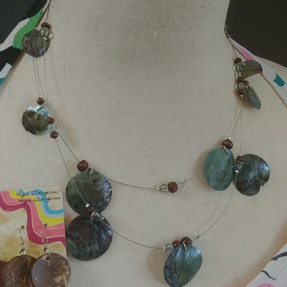 NWT OP Earrings and Necklace Set - Picture 6 of 8